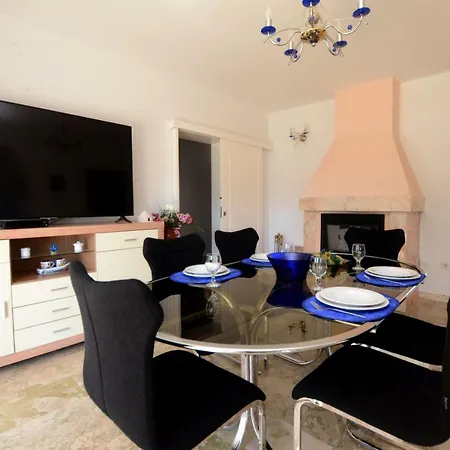 Villa Di Te Nema Holiday home *