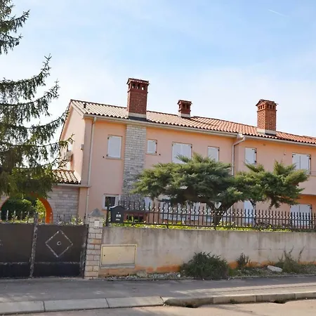 Di Te Nema Сasa de vacaciones